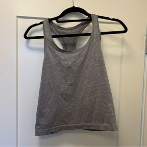 Swiftly tech racerback tank crop size 8